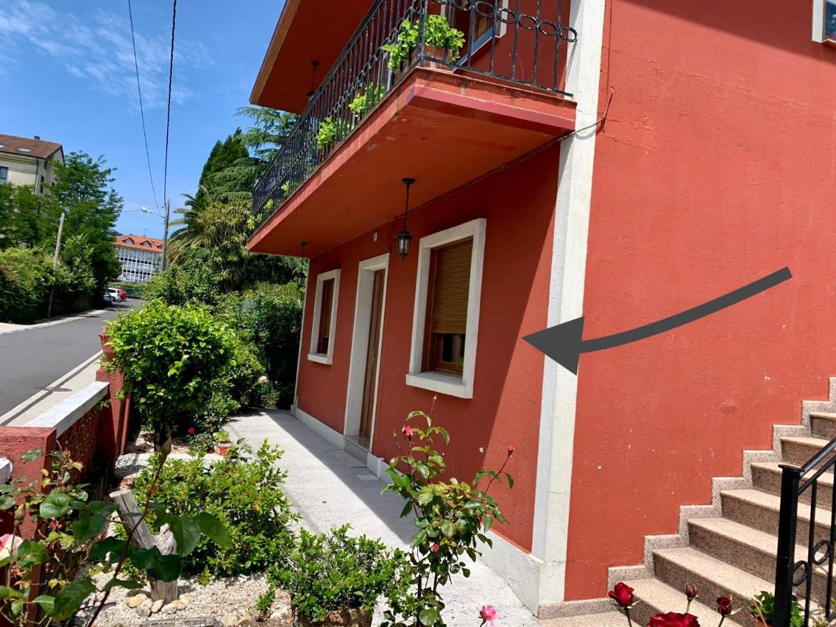 Апартаменты A Casa Vermella Con Jardin A 10 Minutos De Santiago De Compostela Ортонио Экстерьер фото