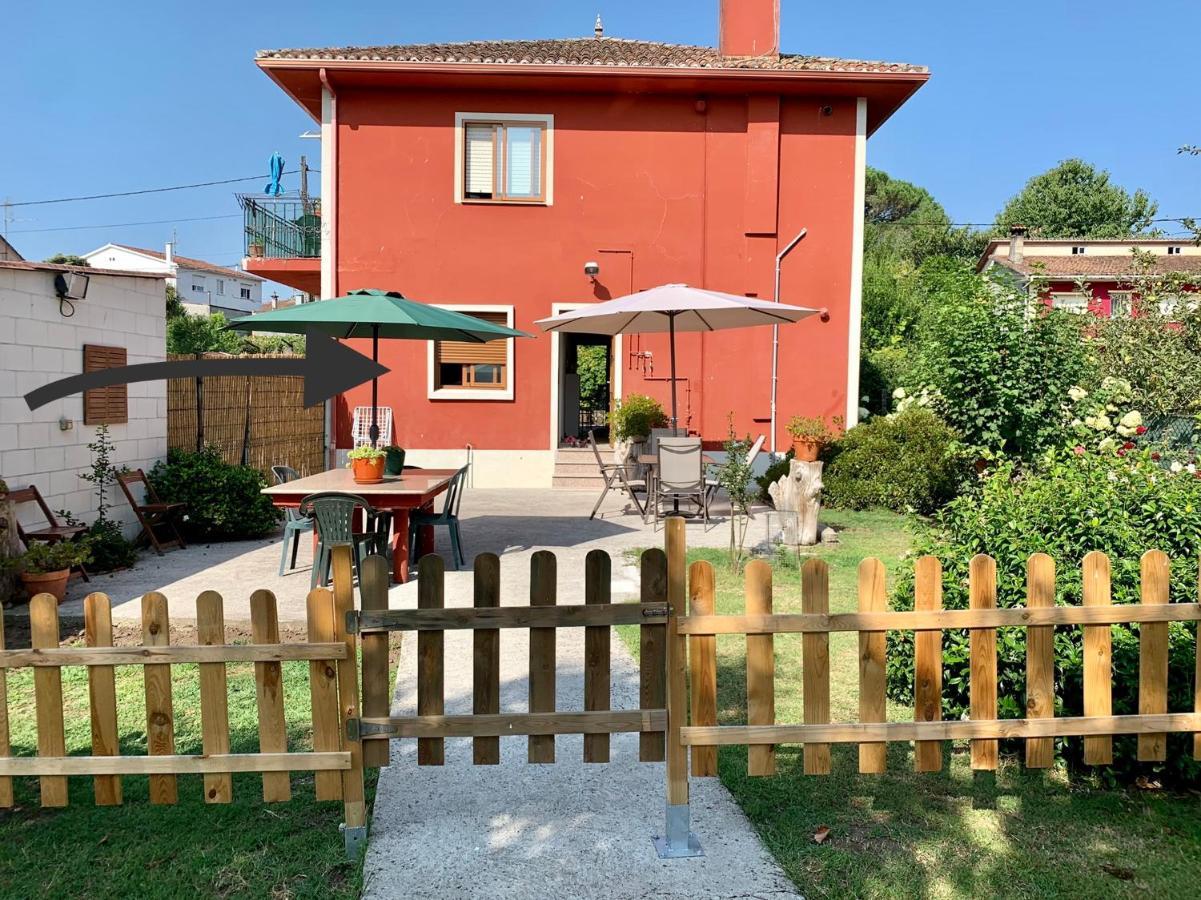 Апартаменты A Casa Vermella Con Jardin A 10 Minutos De Santiago De Compostela Ортонио Экстерьер фото